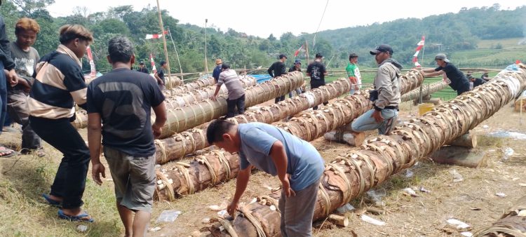Persiapan Ngadu Karbit Kecamatan Sukamakmur