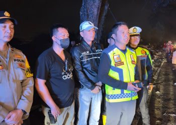 Kapolres Ogan Ilir AKBP Bagus Suryo Wibowo, S.I.K turun langsung ke lokasi kejadian bersama Waka Polres Ogan Ilir KOMPOL Helmi Ardiansyah, S.H., M.H, Kapolsek Pemulutan AKP Nugrah Angga Oktari, S.H, serta didampingi personel gabungan dari Sat Reskrim, Samapta, dan Polsek Pemulutan.