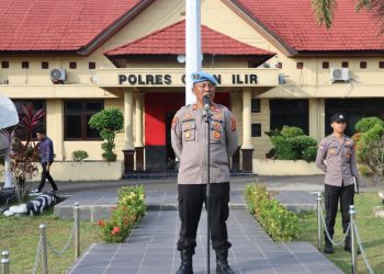 Kegiatan tersebut dipimpin langsung oleh Kasie Propam AKP H. Manurung, serta diikuti oleh para Kabag, Kasat, Kasi, seluruh Pejabat Utama (PJU), dan personil Polres Ogan Ilir.