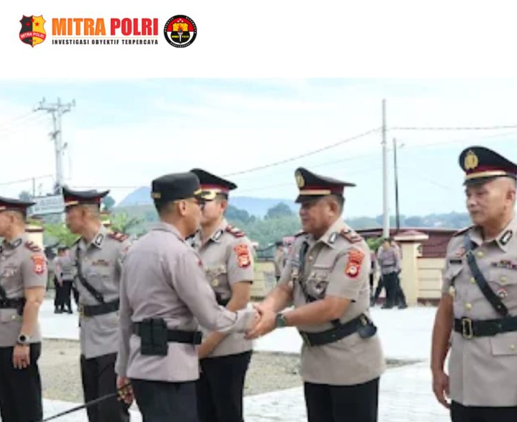 Polres Soppeng resmi menggelar Upacara Serah Terima Jabatan (Sertijab) yang dilanjutkan dengan tradisi kenal pamit