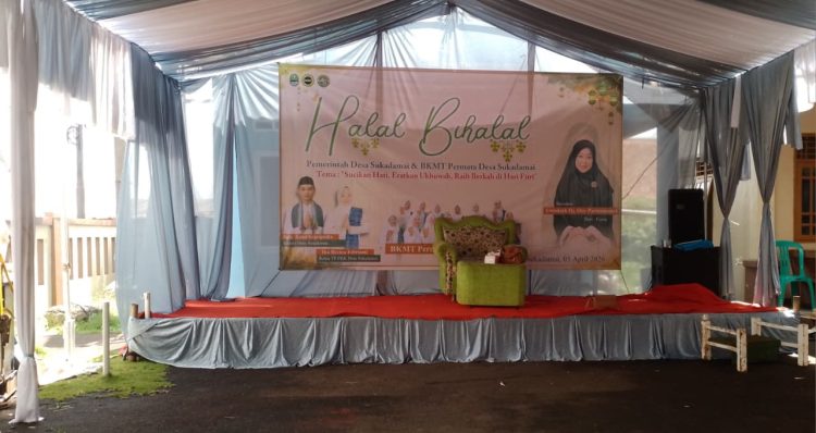 Halal Bihalal Desa Sukadamai dengan Mengusung Tema : Sucikan Hati,EratKan Ukhuwah,Raih Berkah Di hari Fitri, Bersama Ustadzah Hj.Ooy Purnamasari. (Foto. Dok: RH.MitraPolri.Com)