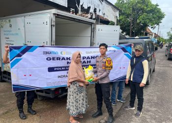 Polres Ogan Ilir melalui Sat Binmas melaksanakan pendampingan kegiatan Gerakan Pangan Murah (GPM) yang digelar oleh Bulog di Halaman Desa Serikembang II, Kecamatan Payaraman, Kabupaten Ogan Ilir, Rabu (08/04/2026) pagi.
