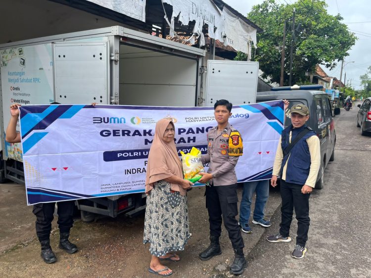 Polres Ogan Ilir melalui Sat Binmas melaksanakan pendampingan kegiatan Gerakan Pangan Murah (GPM) yang digelar oleh Bulog di Halaman Desa Serikembang II, Kecamatan Payaraman, Kabupaten Ogan Ilir, Rabu (08/04/2026) pagi.