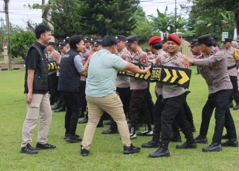 Polres Ogan Ilir menggelar latihan Dalmas (Pengendalian Massa) pada Rabu, 08 April 2026. Kegiatan tersebut dilaksanakan di halaman utama Polres Ogan Ilir, dimulai pukul 08.00 WIB hingga selesai.