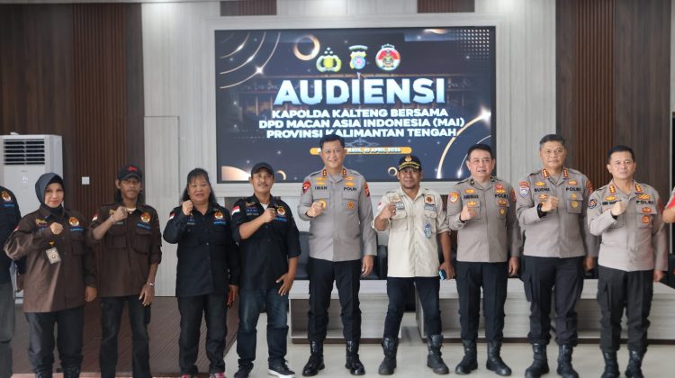 Kapolda Kalimantan Tengah (Kalteng) Irjen Pol Iwan Kurniawan, menerima kunjungan audiensi Dewan Perwakilan Daerah (DPD) Macan Asia Indonesia Provinsi Kalteng, di Lobi Utama Mapolda setempat, Jumat (10/4/2026) siang.