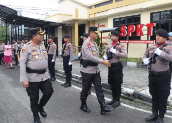 Kapolresta Palangka Raya Kombes Pol Dedy Supriadi, S.I.K., M.H. menyambut hangat kedatangan Kapolda Kalimantan Tengah beserta rombongan dalam kunjungan kerja di Mapolresta Palangka Raya.