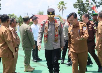 Kapolres Murung Raya (Mura), AKBP Franky M. Monathen, S.I.K., bersama jajaran Forkopimda menyambut kedatangan Wakapolda Kalteng, Brigjen Pol Drs. Yosi Muhamartha, dalam rangka kunjungan kerja di Kabupaten Murung Raya, Selasa (14/4/2026).
