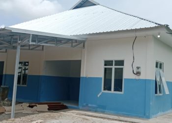 Kapolsek Seruyan Hilir IPTU Pramono melaporkan perkembangan pembangunan SPPG 2 Polres Seruyan yang berlokasi di Jalan Pematang Buluh, Kelurahan Kuala Pembuang II, Kecamatan Seruyan Hilir, Rabu (15/4/2026) pagi.