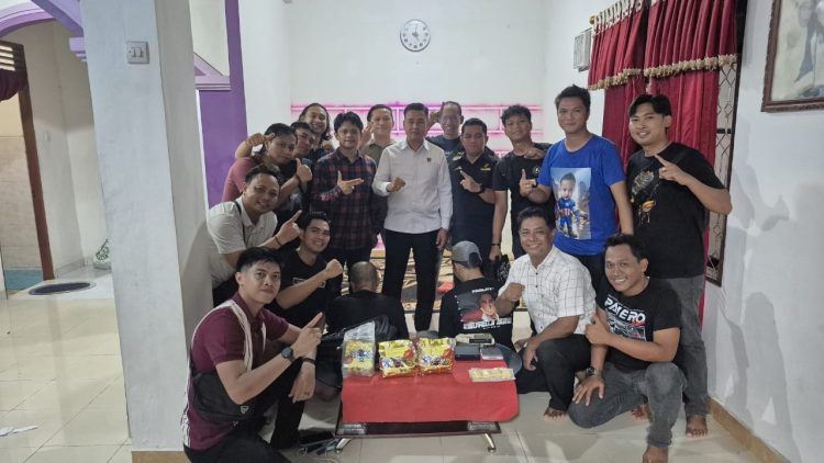 Ditresnarkoba kembali berhasil meringkus dua orang pria di sebuah rumah di Jalan Murai, Kota Palangka Raya, pada Selasa, 7 April 2026, sekitar pukul 16.00 WIB.