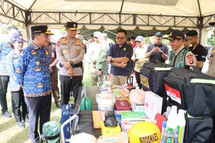Polda Kalimantan Tengah (Kalteng) menggelar apel gelar pasukan dan sarana prasarana dalam rangka kesiapan penanggulangan kebakaran lahan dan hutan (Karhutla) Tahun 2026, bertempat di Lapangan Barigas, Mapolda setempat, Jumat (17/4/2026).