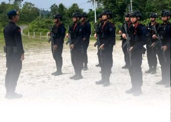 personel Kompi 2 Batalyon C Pelopor Satuan Brimob Polda Kalimantan Tengah melaksanakan kegiatan apel siaga komposit pada Sabtu (18/04/2026).