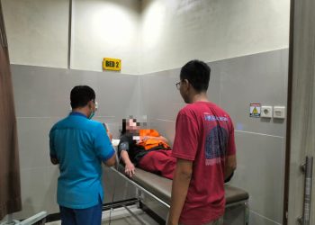 Kegiatan tersebut dilakukan dengan membawa tahanan ke ruang Instalasi Gawat Darurat (IGD) Rumah Sakit Bhayangkara di Jalan A. Yani untuk mendapatkan pemeriksaan lebih lanjut dari tenaga medis.
