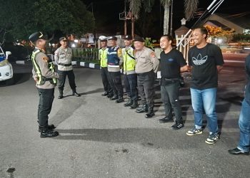 Polsek Pahandut Polresta Palangka Raya melaksanakan apel kesiapan dilanjutkan patroli Kegiatan Rutin Yang Ditingkatkan (KRYD).