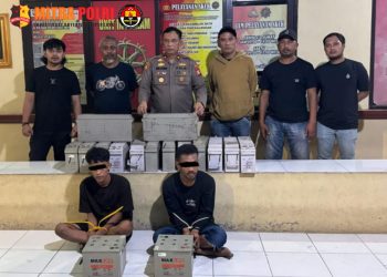 Dalam pengungkapan tersebut, polisi mengamankan dua orang pelaku beserta puluhan baterai sebagai barang bukti, Minggu (20/4/2026).
