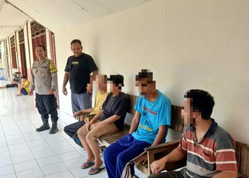 Bhabinkamtibmas Kelurahan Marang Polsek Bukit Batu Polresta Palangka Raya melaksanakan kegiatan sambang door to door ke yayasan rehabilitasi kejiwaan di wilayah setempat.