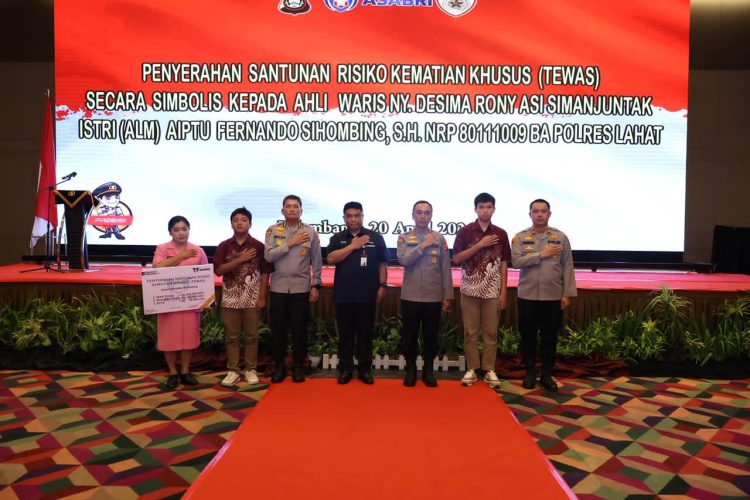 Kegiatan ini secara resmi dibuka oleh Irjen Pol Dr. Sandi Nugroho, S.I.K., S.H., M.Hum. di Ballroom Hotel The Zuri Palembang, Senin 20 April 2026, dengan diikuti sebanyak 216 personel Polri dan PNS yang akan memasuki masa purna tugas.