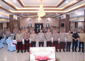 Kapolda Kalimantan Tengah (Kalteng) Irjen Pol Iwan Kurniawan, S.IK., M.Si. membuka secara langsung Rapat kerja teknis (Rakernis) Fungsi Pamobvit T.A. 2026, bertempat di Aula Arya Dharma, Mapolda setempat, Selasa (21/4/2026). 