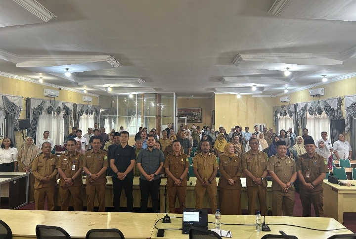 Satgaswil Sumut Densus 88 AT Polri bersama dengan Dinas Pendidikan dan Kebudayaan Kota Medan melaksanakan sosialisasi Vaksin IRET bagi seluruh Kepala SMP se Kota Medan baik negeri maupun swasta.