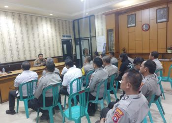 Arahan tersebut disampaikan saat pelaksanaan apel sebagai bentuk pengendalian dan peningkatan disiplin dalam pelayanan kepada masyarakat.