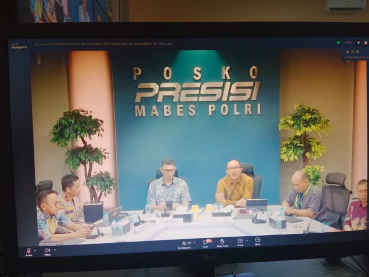Jajaran Polres Seruyan mengikuti Zoom Meeting Sosialisasi Quick Wins Akselerasi Transformasi Polri Triwulan II 2026 di Aula Vicon Wicaksana Laghawa, Jumat 24/4/2026 pukul 09.00 WIB.