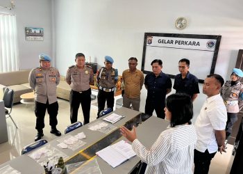 Polresta Palangka Raya melaksanakan kegiatan pengecekan urine terhadap personel Polsek Sebangau dan Pahandut, Rabu (28/4/2026). Kegiatan tersebut berlangsung di Ruang Satresnarkoba Polresta Palangka Raya mulai pukul 09.00 WIB.