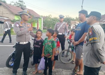 jajaran Polsek Hanau melaksanakan Patroli Kegiatan Rutin Yang Ditingkatkan (KRYD) di wilayah hukum Kecamatan Hanau, Selasa pagi (28/04/2026).