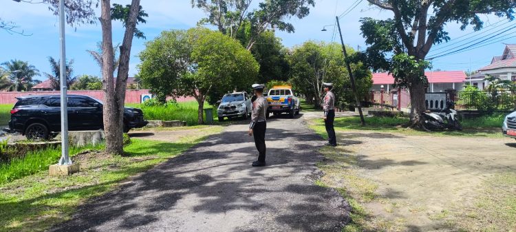 jajaran Satlantas Polres Seruyan terjun langsung melakukan pengamanan dan pengaturan arus lalu lintas di sekitar lokasi kegiatan, Rabu pagi (29/04/2026).