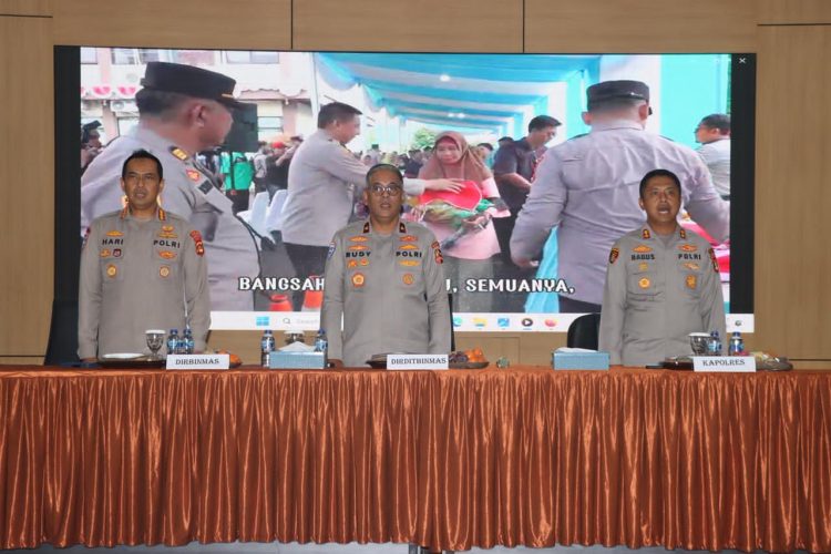 Polres Ogan Ilir menerima kunjungan kerja Kakorbinmas Baharkam Polri beserta rombongan dalam rangka kegiatan Bimbingan dan Evaluasi (Binev) terhadap pelaksanaan tugas Bhabinkamtibmas, Kamis (30/04/2026).