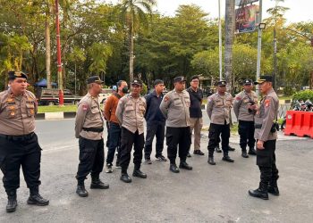 Polresta Palangka Raya menggelar apel persiapan pengamanan yang dipimpin langsung oleh Kabagops di Pos Polisi Bundaran Besar.