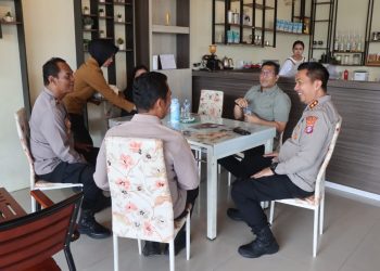 Kepolisian Resor (Polres) Pulang Pisau menerima kunjungan istimewa dari Kabid Sandi Baintelkam Polri, Kombes Pol. Budi Satria Nasution, S.I.K., dalam rangka silaturahmi dan "Temu Kangen".