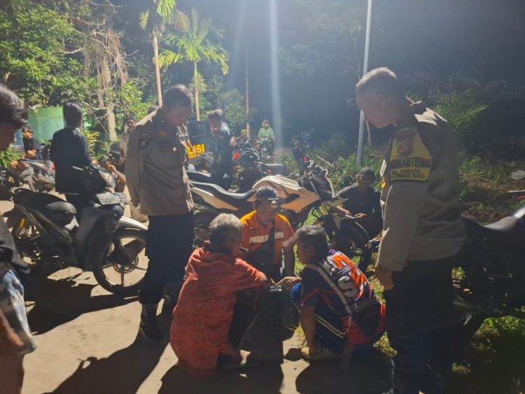 Seorang warga Kelurahan Habaring Hurung, Kecamatan Bukit Batu, dilaporkan hilang dan hingga kini masih dalam upaya pencarian oleh aparat kepolisian bersama tim gabungan.