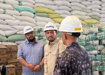 Anggota Komisi IV DPR RI Jamaluddin Idham, S.H, M.H meninjau langsung kondisi logistik di Gudang Perum Bulog Meulaboh, Kabupaten Aceh Barat, Kamis 7 Mei 2026.