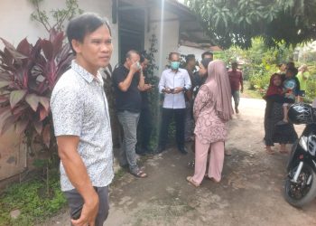Warga Kelurahan Timbangan, Kecamatan Indralaya Utara, Kabupaten Ogan Ilir digegerkan dengan penemuan seorang pria yang ditemukan meninggal dunia di dalam sebuah kontrakan, Rabu (6/5/2026) sekitar pukul 14.00 WIB.