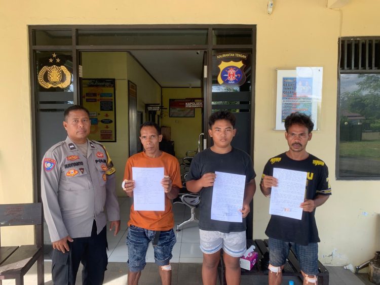 Polsek Rakumpit jajaran Polresta Palangka Raya melaksanakan kegiatan problem solving dengan memediasi permasalahan kecelakaan lalu lintas yang terjadi di ruas Jalan Tumbang Talaken Km 75 Takaras.
