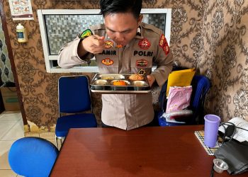 Pemeriksaan dilaksanakan di Klinik Polres Ogan Ilir mulai pukul 07.00 WIB hingga selesai, dipimpin langsung oleh Ps. Kasi Dokkes Polres Ogan Ilir Aipda Husni Mubarak, AMKL bersama personel Dokkes, PIC SPPG serta para ahli gizi dari masing-masing wilayah distribusi.