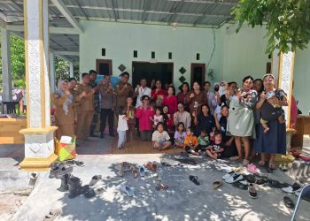 Bhabinkamtibmas Kelurahan Tumbang Tahai Polsek Bukit Batu Polresta Palangka Raya, Aipda Alon, melaksanakan pendampingan kegiatan kunjungan ke Posyandu Asoka di Jalan Nyaru Menteng, Kelurahan Tumbang Tahai, Kecamatan Bukit Batu, Senin (11/5/2026).