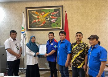 (PC FSP KEP SPSI) Kota Pematangsiantar melaksanakan kegiatan audiensi dan silaturahmi ke kantor BPJS Ketenagakerjaan Cabang Pematangsiantar. Pertemuan yang berlangsung di Jalan Sakti Lubis, Kelurahan Timbang Galung, Kecamatan Siantar Barat ini menjadi momentum penting dalam membangun komunikasi yang lebih efektif dan berkelanjutan.