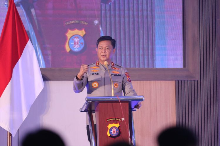 Kapolda Kalimantan Tengah (Kalteng) Irjen Pol Iwan Kurniawan membuka Rapat Kerja Forum Lalu Lintas dan Angkutan Jalan (LLAJ) Tingkat Provinsi Kalteng 2026, di Gedung Graha Bhayangkara, Mapolda setempat, Jl. Tjilik Riwut Km.1, Kota Palangka Raya, Rabu (13/5/2026).