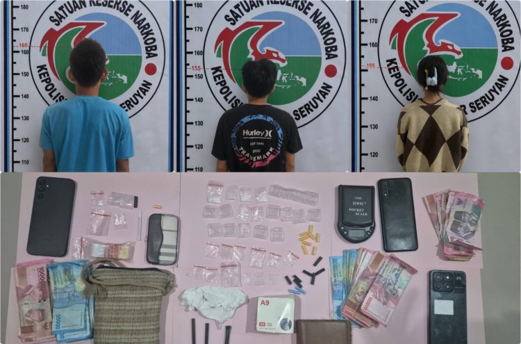 Dari tangan ketiganya, petugas menyita 24 paket sabu dengan berat bruto 7,81 gram dan uang tunai Rp6.400.000 yang diduga hasil transaksi gelap.