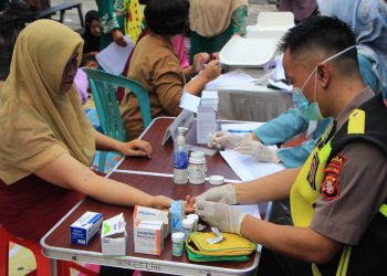 Rumkit Bhayangkara Tingkat III Palangka Raya terus menghadirkan layanan kesehatan melalui kegiatan Posyandu Keliling yang menyasar seluruh kalangan masyarakat, mulai dari ibu hamil, balita hingga lansia, Selasa (19/5/2026) pagi.