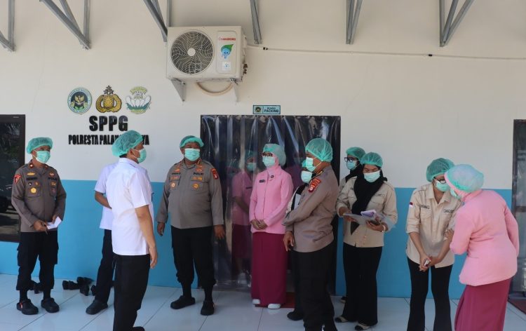 Kunjungan tersebut dilakukan dalam rangka peninjauan sarana dan pelaksanaan program pada SPPG Polresta Palangka Raya sebagai bagian dari dukungan terhadap pelayanan dan program yang berjalan.