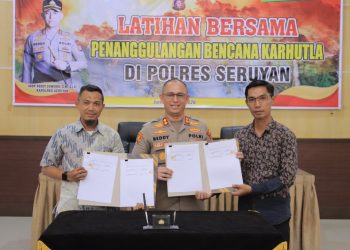 Polres Seruyan bersama PT. Borneo Ikhsan Sejahtera (BIS) dan PT. Baratama Putra Perkasa (BPP) menggelar kegiatan Penandatanganan Nota Kesepahaman (MOU) sekaligus Latihan Bersama Penanggulangan Kebakaran Hutan dan Lahan (Karhutla), Jumat (22/5/2026).
