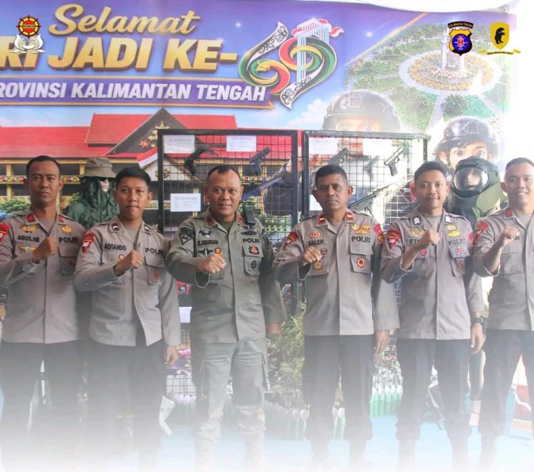 Satuan Brimob Polda Kalimantan Tengah turut ambil bagian dalam memeriahkan kegiatan Kalteng Expo 2026 yang digelar dalam rangka memperingati Hari Jadi Provinsi Kalimantan Tengah.