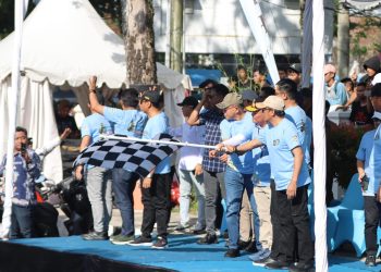 Kejuaraan Drag Bike Event Gubernur Cup 2026 resmi digelar dalam rangka menyemarakkan HUT Kalteng 2026, di Sirkuit Non Permanen DI. Panjaitan, Kota Palangka Raya, Sabtu (23/5/2026).