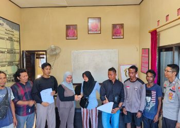Polsek Pulau Hanaut Polres Kotim Telah menyelesaikan masalah (Problem solving) berupa pengaduan dari Sdr.Bagus irawan dan Sdri. Fitriani yang mengadukan Sdri. Rini Antika tentang dugaan terjadinya pencemaran nama baik atau perbuatan tidak menyenangkan di media sosial. Senin, sore 1/6/ 2026.