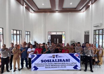 Satuan Lalu Lintas (Satlantas) Polres Seruyan melaksanakan kegiatan silaturahmi sekaligus sosialisasi keselamatan berlalu lintas dengan masyarakat Kelurahan Kuala Pembuang I, Kabupaten Seruyan, Provinsi Kalimantan Tengah, pada Selasa (2/6) mulai pukul 10.00 WIB hingga 11.20 WIB.