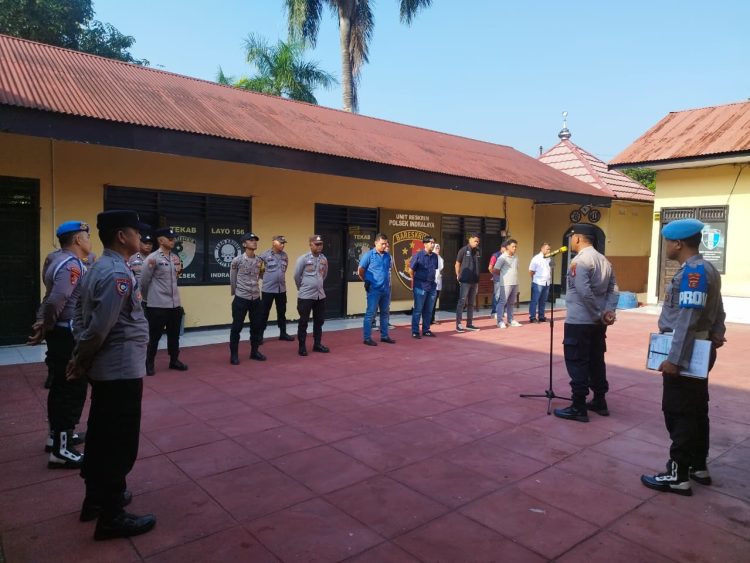 Personel Polsek Indralaya melaksanakan apel pagi pada Rabu (3/6/2026) pukul 08.00 WIB yang dipimpin oleh Wakapolsek Indralaya, Ipda Priono.