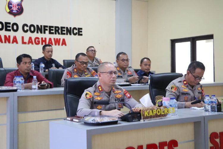 Kapolres Seruyan AKBP BEDDY SUWENDI, S.H., S.I.K. mengikuti kegiatan Analisis dan Evaluasi (Anev) Kamtibmas Polda Kalimantan Tengah dan Polres Jajaran pada Kamis 4/6/2026 pukul 09.00 WIB, bertempat di Gedung Vicon Wicaksana Laghawa Polres Seruyan.