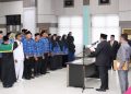 Wali Kota Sabang, Zulkifli H. Adam saat melantik dan mengambil sumpah jabatan 24 pejabat administrator, pengawas, dan Kepala UPTD Puskesmas dilingkungan Pemerintah Kota Sabang.
