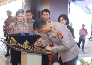 Renovasi Markas Komando (Mako) Ditsamapta Polda Kalimantan Tengah resmi diresmikan oleh Kapolda Kalteng Irjen Pol Iwan Kurniawan, S.I.K., M.Si. dalam sebuah kegiatan yang berlangsung khidmat dan penuh kebersamaan. Jumat(05/06/2026).